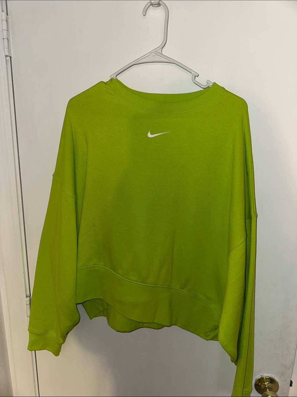 Nike Women’s Neon Green Crewneck Sweatshirt